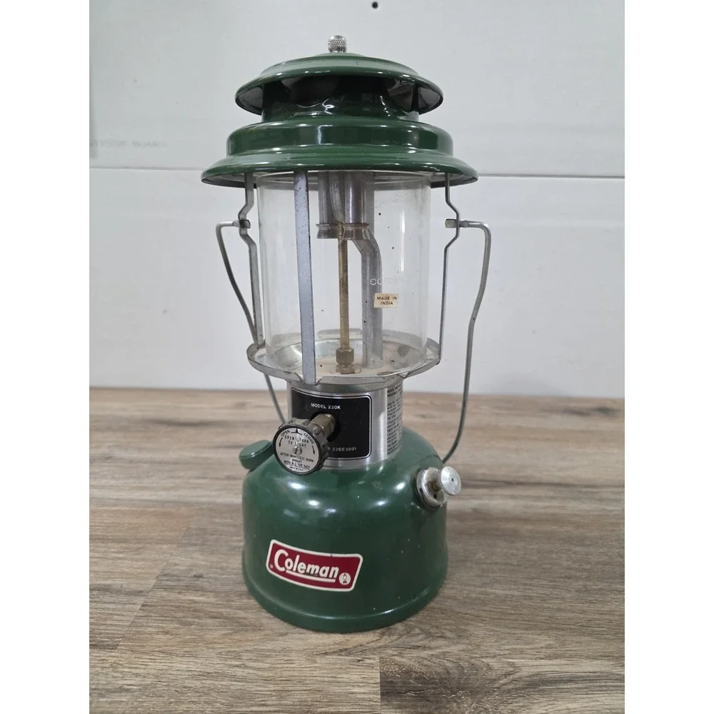 Vintage Coleman Lantern Model 220K Green 2-Mantle 1981 Great Condition Used